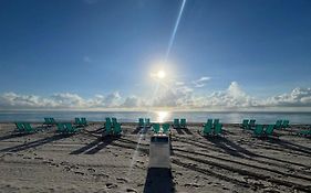 Miami Hollywood Two Bedroom Penthouse With Intracoastal View 005-22Bvic